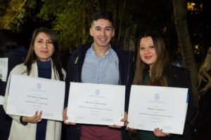 Clase Ejecutiva UC graduó a alumnos de Walmart de sus programas de diplomado online.