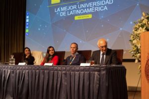 Clase Ejecutiva UC graduó a alumnos de Walmart de sus programas de diplomado online.